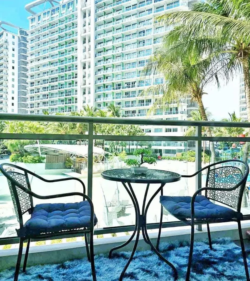 Azure Staycation By Jen & Jes Manila 0*,
