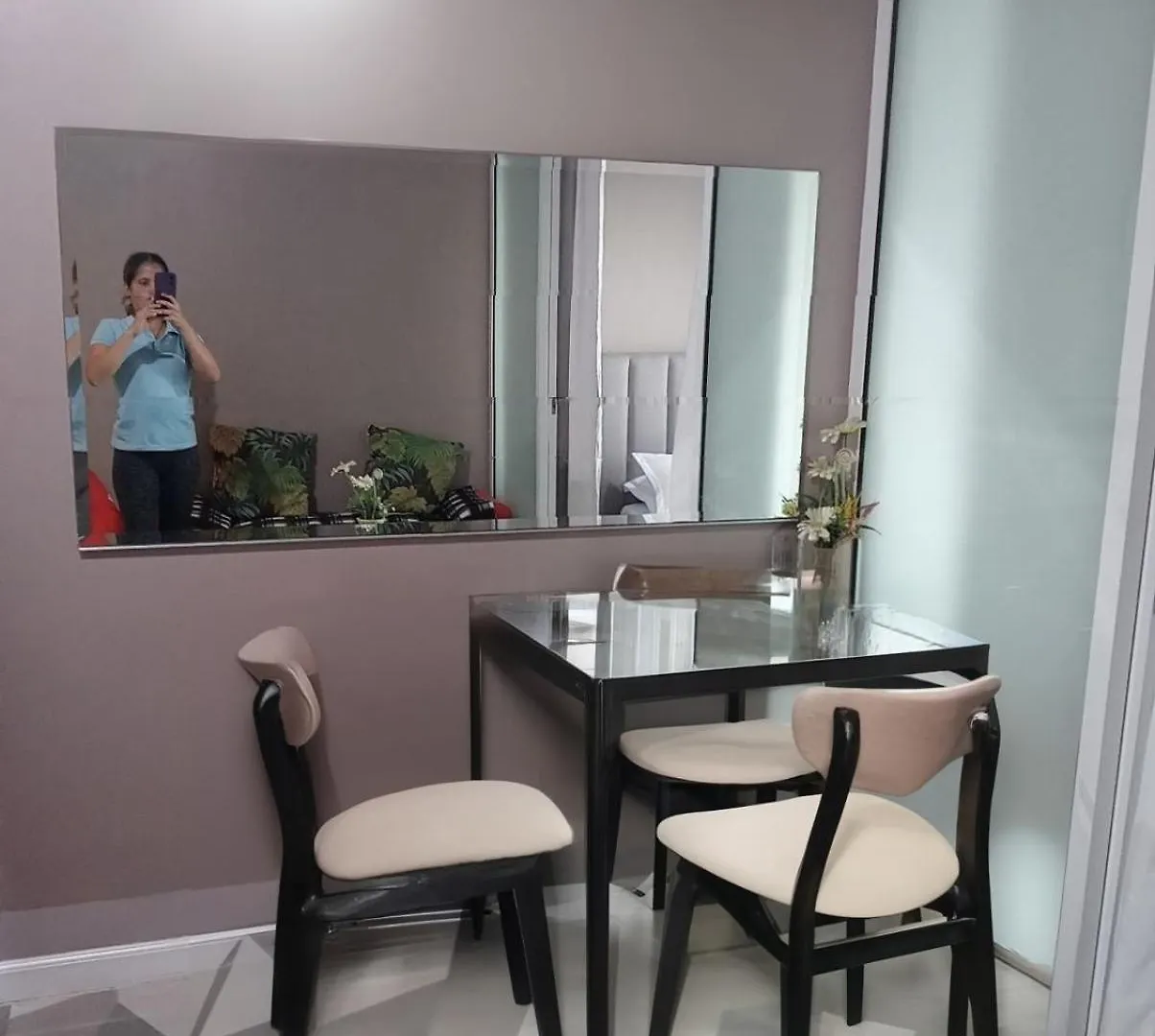 Apartment Azure Staycation By Jen & Jes Manila